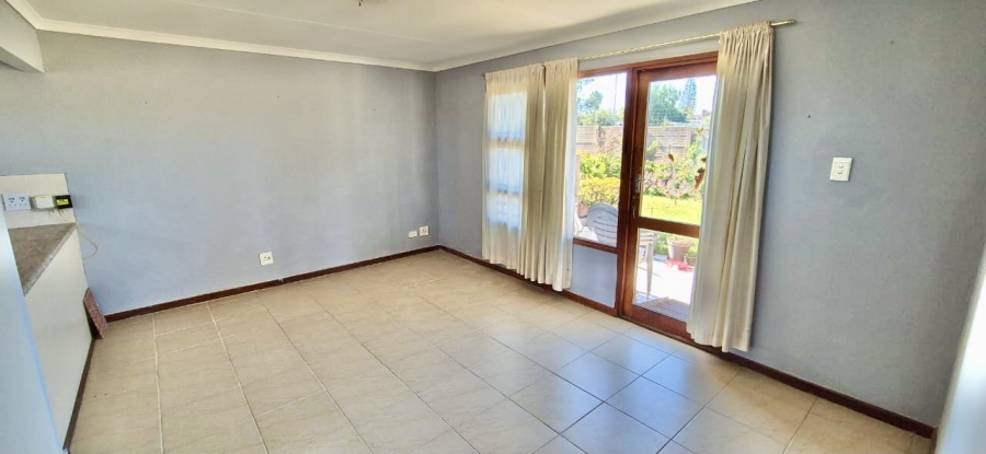 2 Bedroom Property for Sale in Kabega Park Eastern Cape